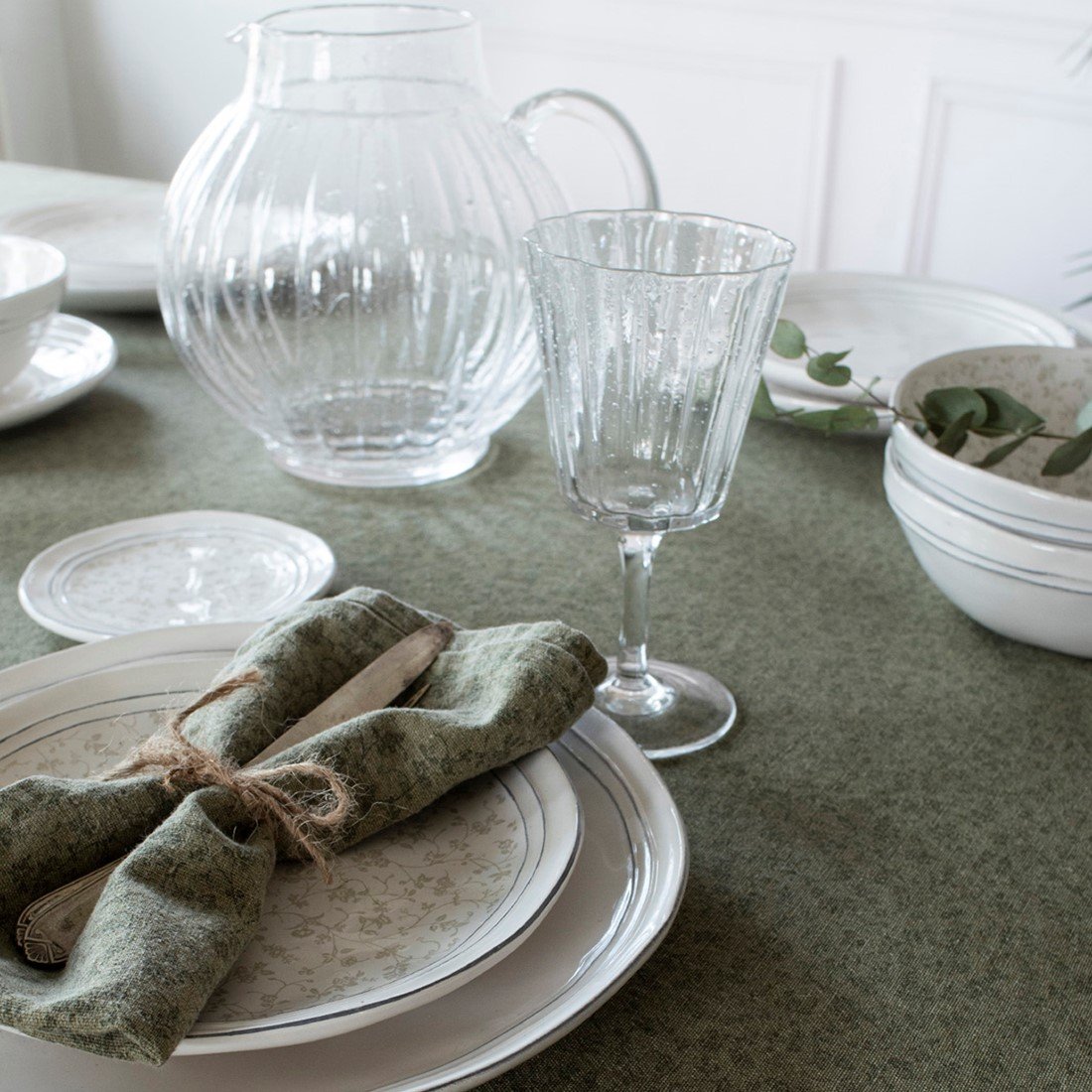 Laura Ashley Tablecloth Sage green Wild Clematis 140x240cm Wegter